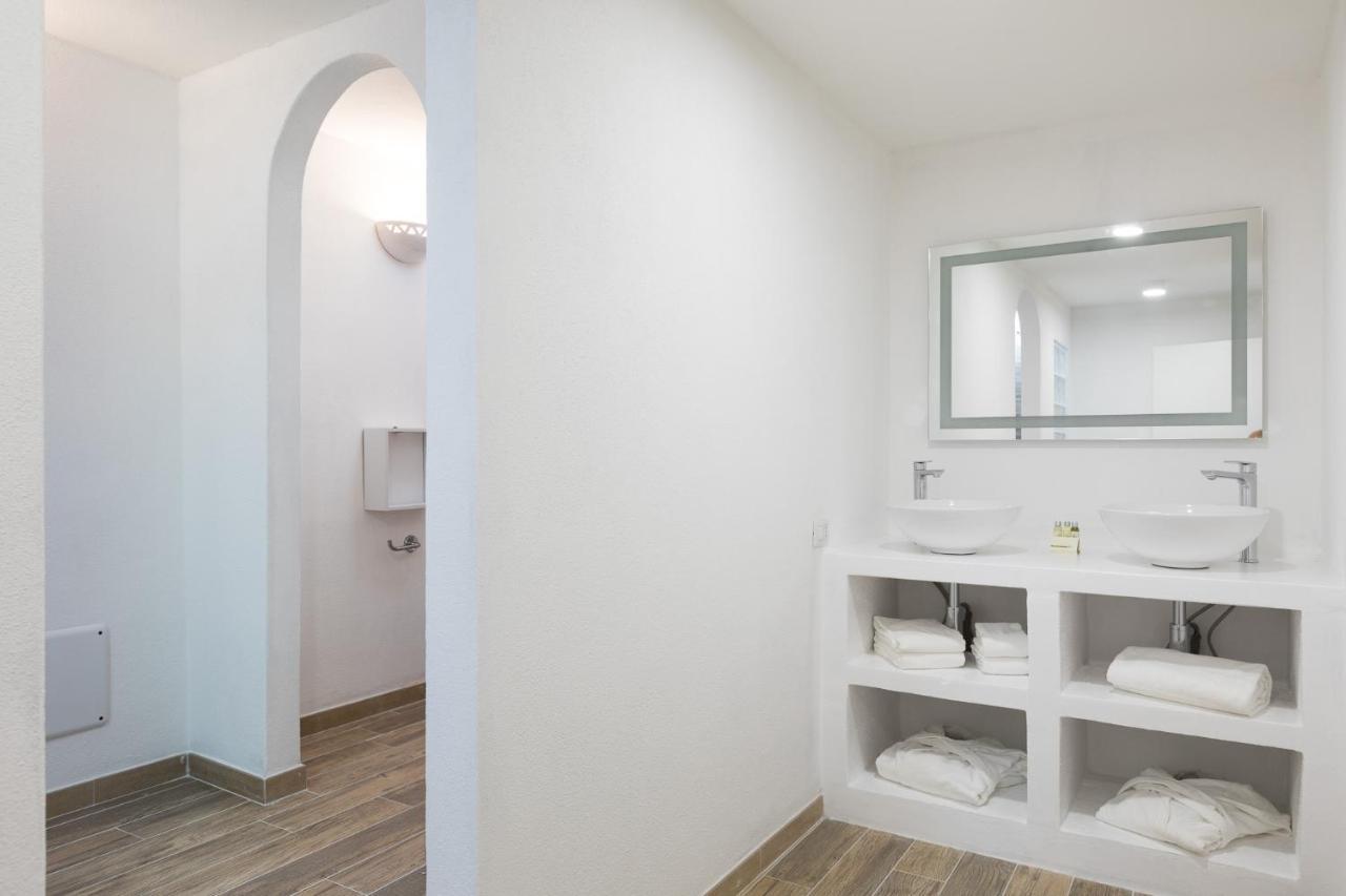 Palmasera Charming Suites Cala Gonone Bagian luar foto