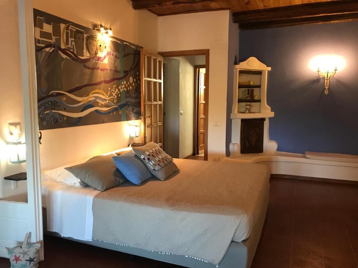 Palmasera Charming Suites Cala Gonone Bagian luar foto