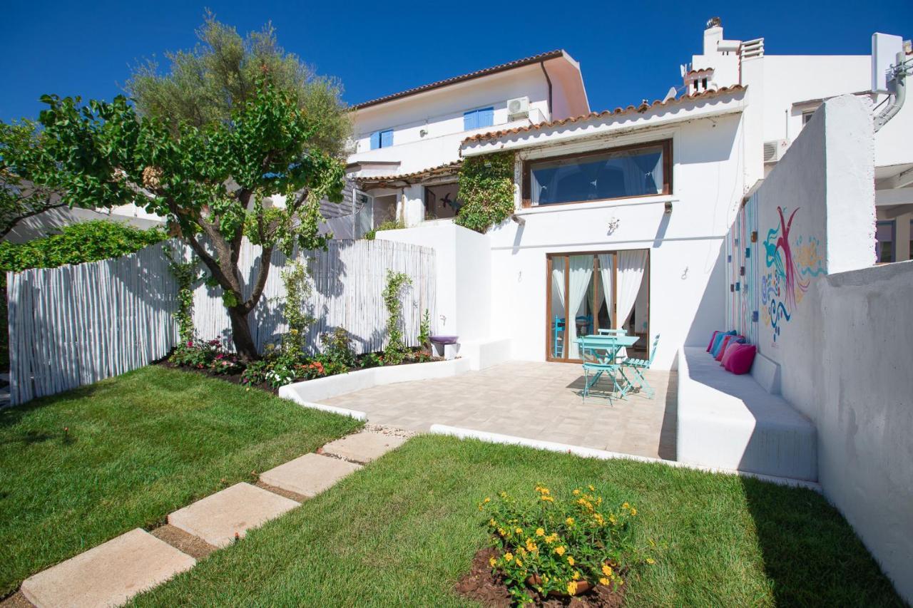 Palmasera Charming Suites Cala Gonone Bagian luar foto