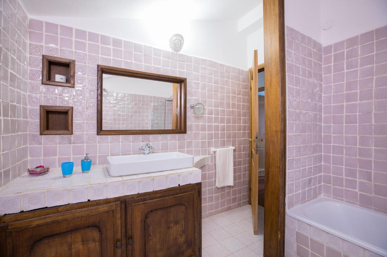 Palmasera Charming Suites Cala Gonone Bagian luar foto