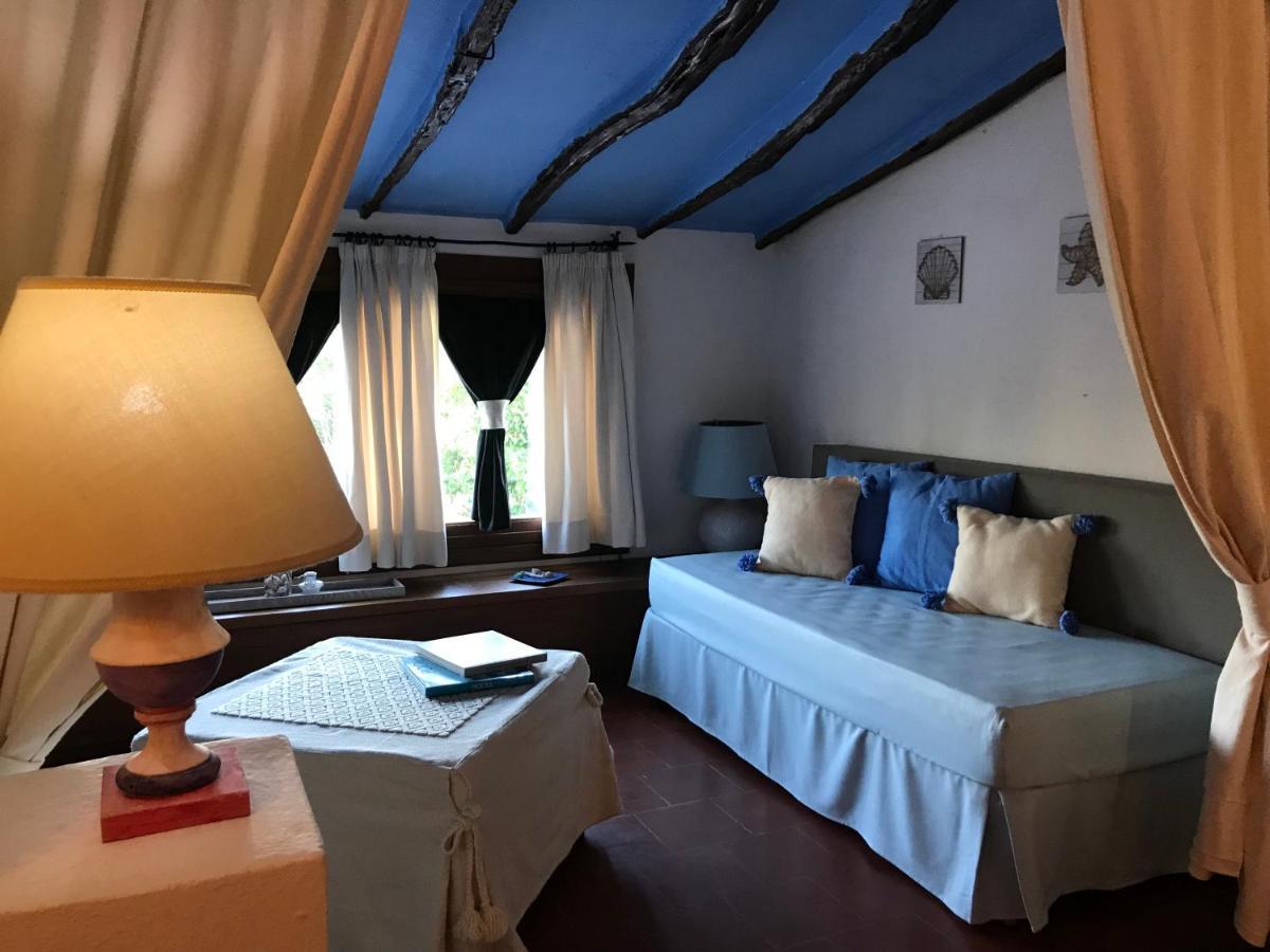 Palmasera Charming Suites Cala Gonone Bagian luar foto